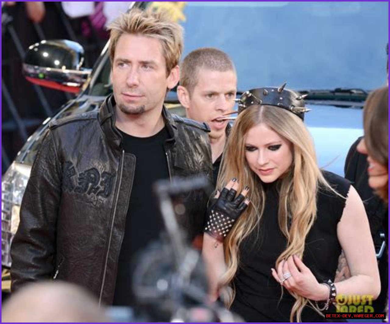 Understanding The Dynamics Behind Avril Lavigne's Divorce From Chad Kroeger